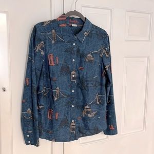 Boden 100% cotton button down in British print. Size 10